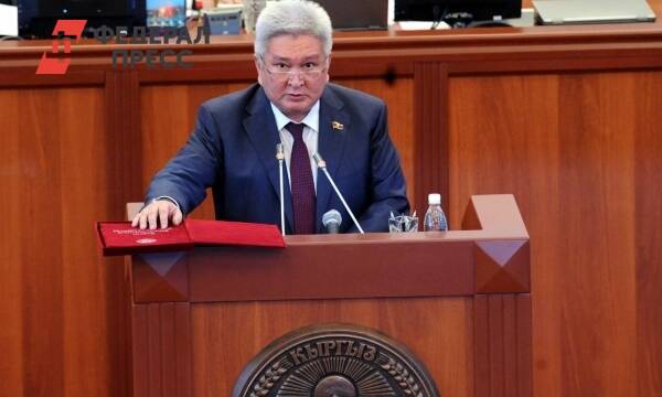 Экс-премьер Киргизии рассказал, кто заставил гастарбайтеров участвовать в протестах в Казахстане