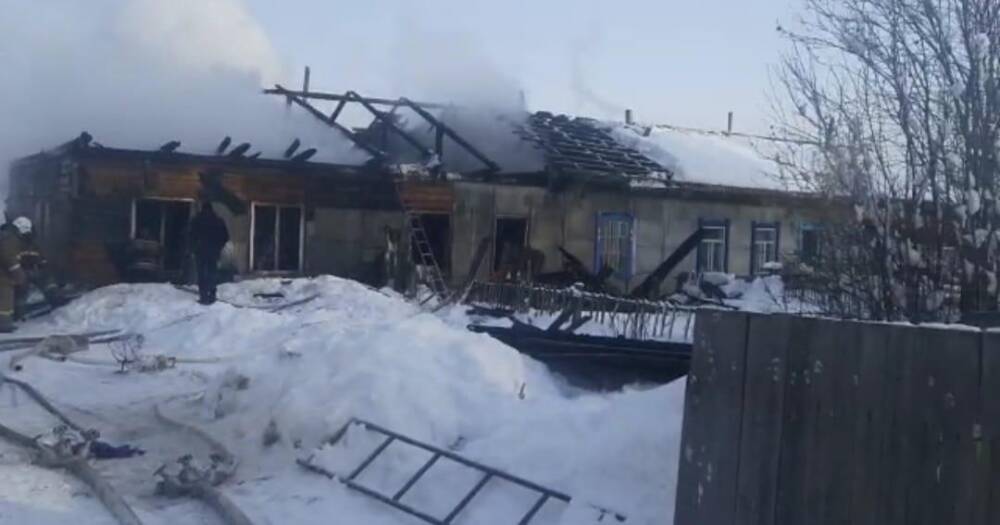 СК возбудил уголовное дело после гибели двоих детей и женщины в пожаре под Новосибирском