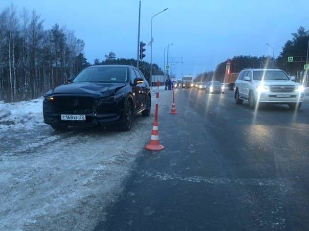 В Тюмени джип насмерть сбил женщину на пешеходном переходе