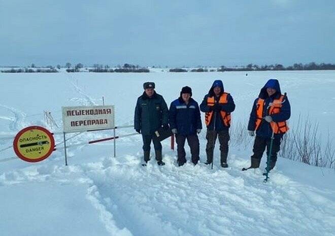 В Шиловском районе открыли пешеходную ледовую переправу
