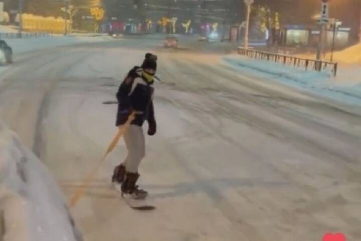 В Рязани оштрафуют водителя, катавшего сноубордиста на тросе