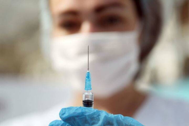 В Евросоюзе предостерегли от частой ревакцинации против коронавируса