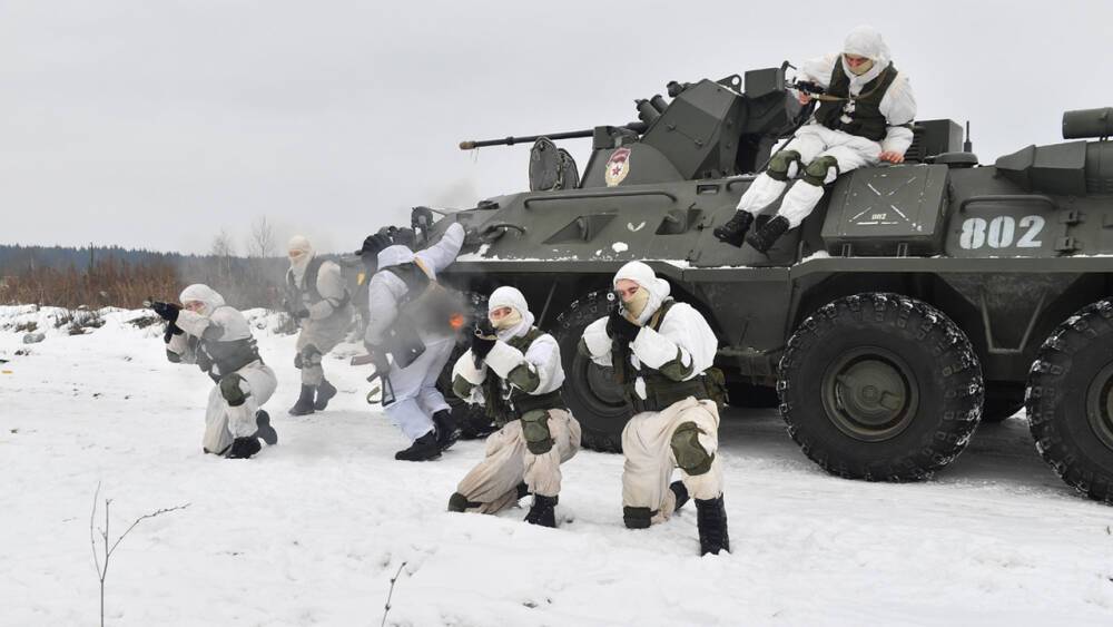 На западе России начались новые военные учения