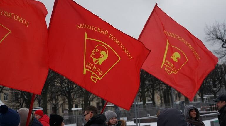 Член КПРФ в Петербурге оказался подсудимым из-за репоста цитаты Сартра во «ВКонтакте»