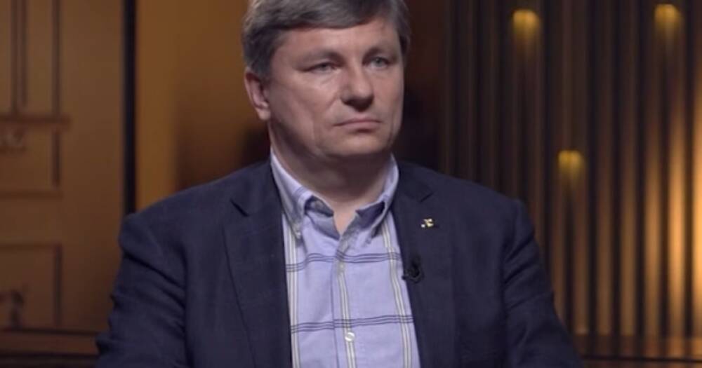 Для демократического мира преследование Порошенко является политически мотивированным – Герасимов
