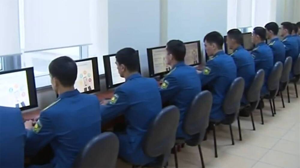 Чтобы сохранить конституционный строй, Бердымухамедов приказал ограничить в Туркменистане работу вредных интернет-источников