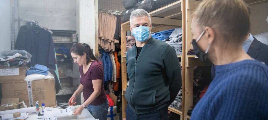 Артур Парфенчиков посетил швейную фабрику ZOOM в Петрозаводске и обсудил поддержку предпринимателей (ФОТО)