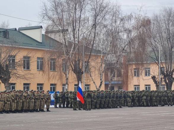 В Алма-Ате начался вывод миротворцев ОДКБ