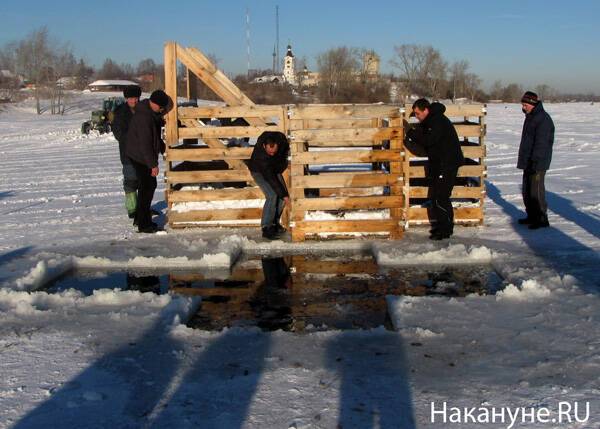 В Свердловской области не будут отказываться от крещенских купаний из-за коронавируса