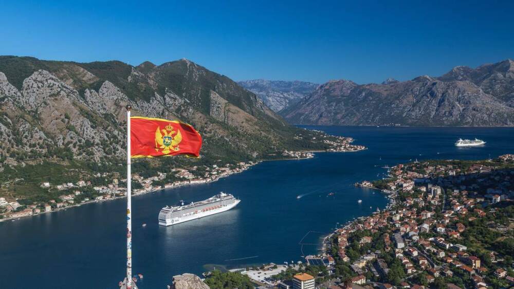 Черногория упростила условия въезда для туристов: новые правила