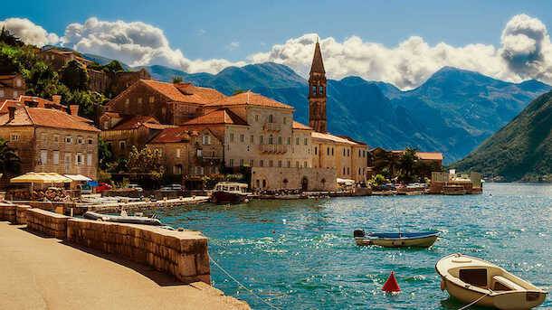 Черногория упростила правила въезда в страну для иностранных туристов