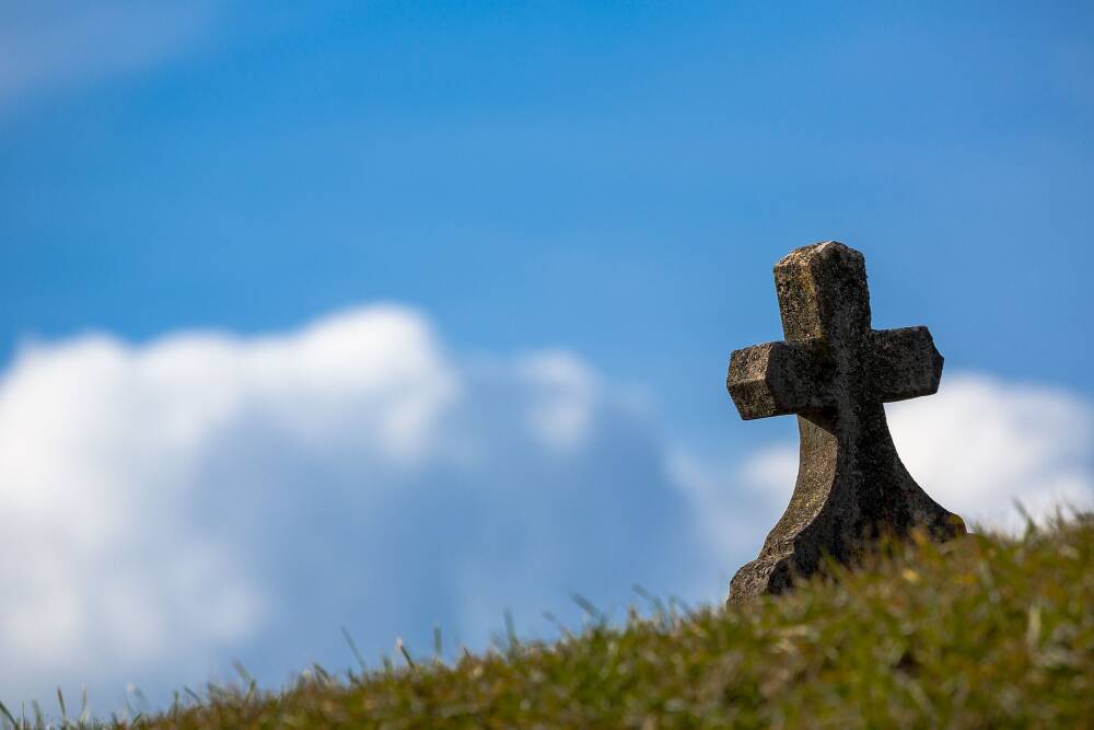 Уборку кладбищ в Ленобласти будет регулировать новое постановление