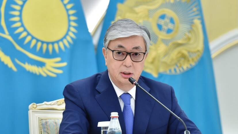 Токаев поблагодарил президента Киргизии за оказанную Казахстану поддержку