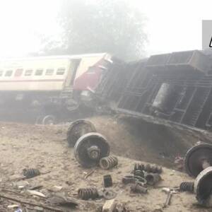 В Индии сошел с рельсов поезд: погибли девять человек. Фото