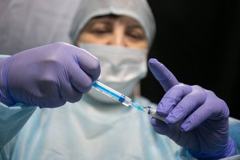 Депутат Госдумы: минздрав предложил сделать платной первую прививку от ковида