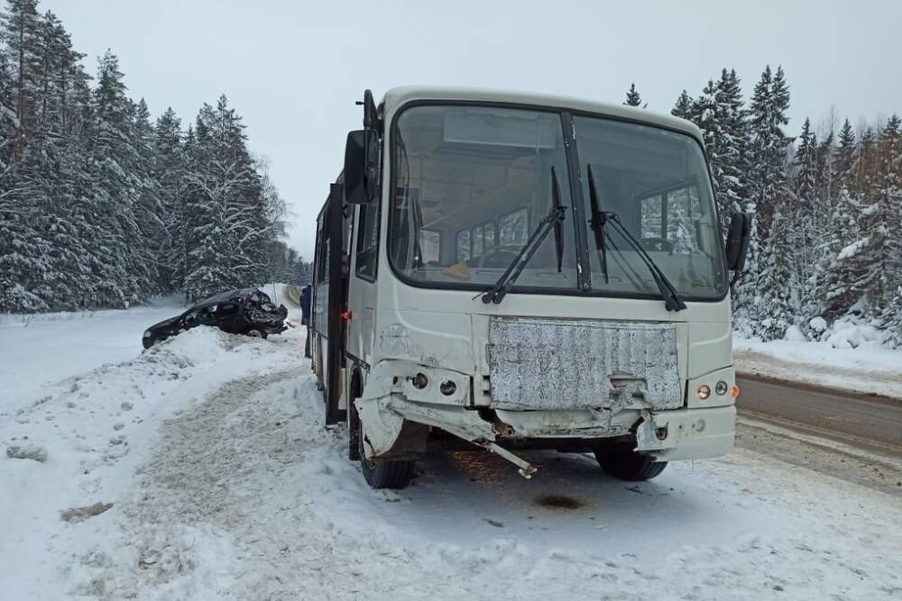 Очередная авария с участием автобуса произошла в ивановском регионе