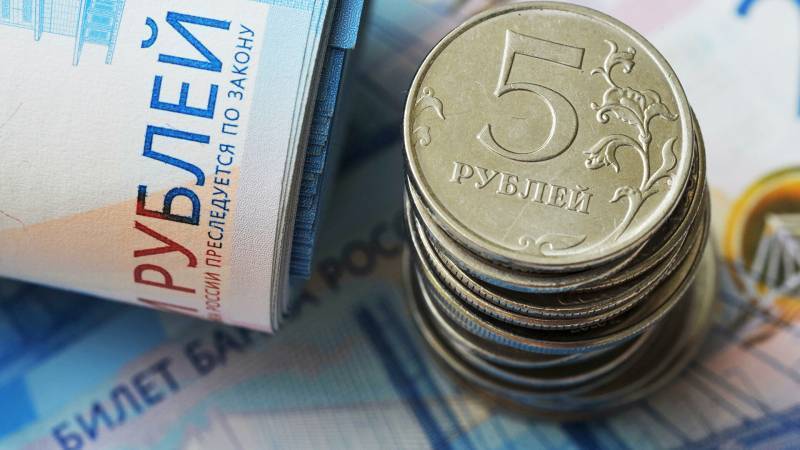 На каждого ребенка в РФ с 1 февраля 2022 года начнут выплачивать от 19 тыс. 981 рубля — как оформить и получить