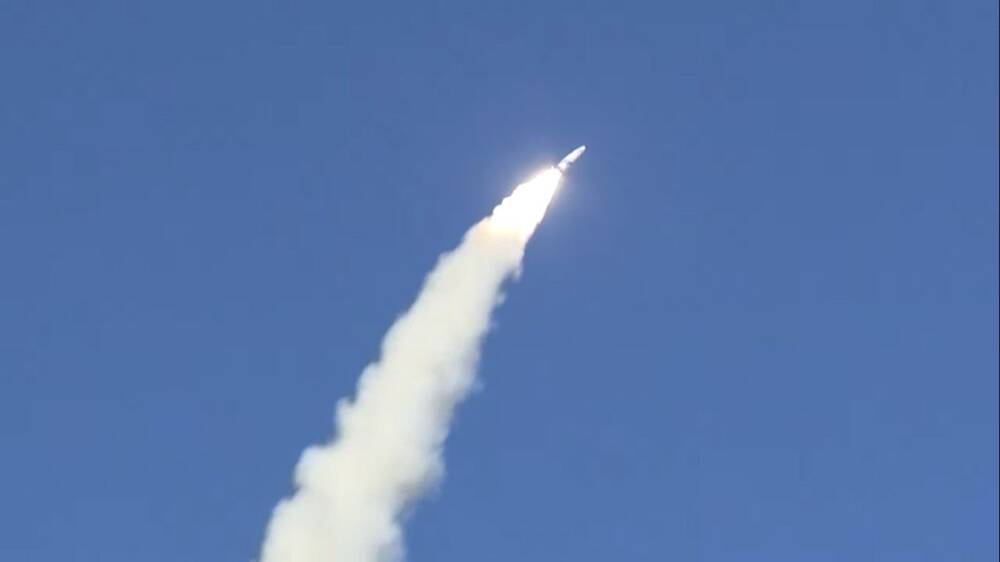 КНДР осуществила пуск ракет с железнодорожных платформ