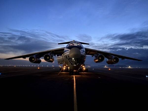 Первые шесть самолетов с российскими военными вернулись из Казахстана в Иваново