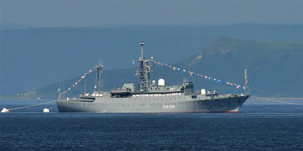 Появление российского корабля-разведчика вынудило США отложить ракетные испытания на Гавайах