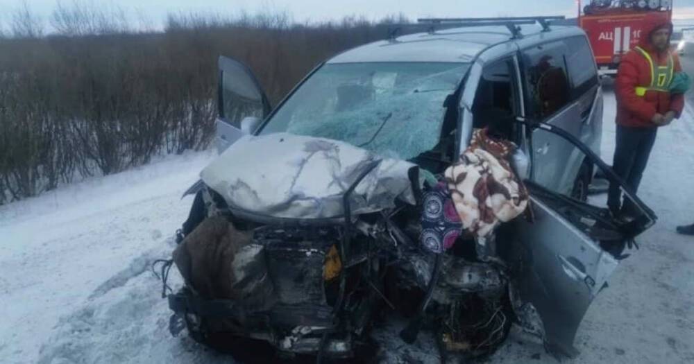 Три человека погибли и четверо пострадали в ДТП под Новосибирском
