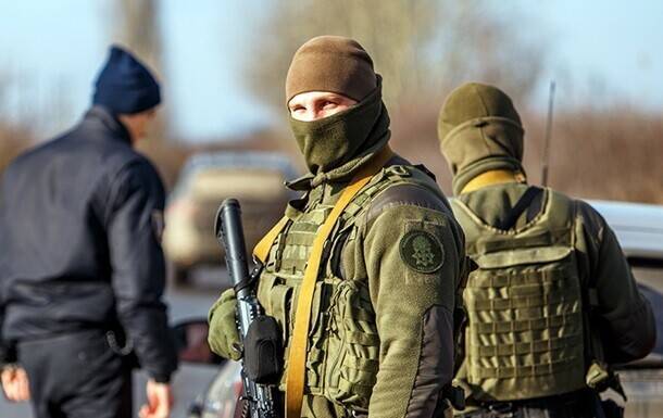 Нацгвардейцы задержали двух иностранцев около линии разграничения на Донбассе