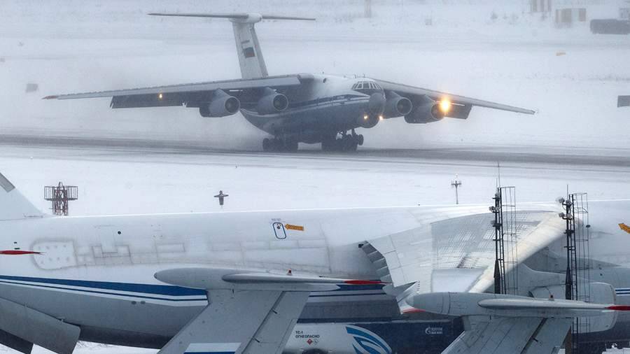 Двадцать самолетов с российскими миротворцами прибыли из Казахстана в РФ