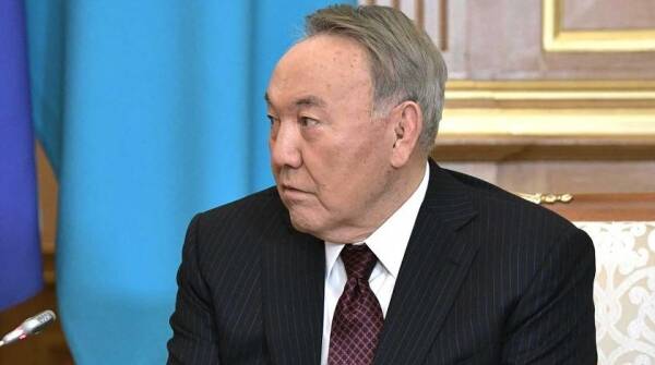 В Казахстане еще двое приближенных Назарбаева лишились высоких постов