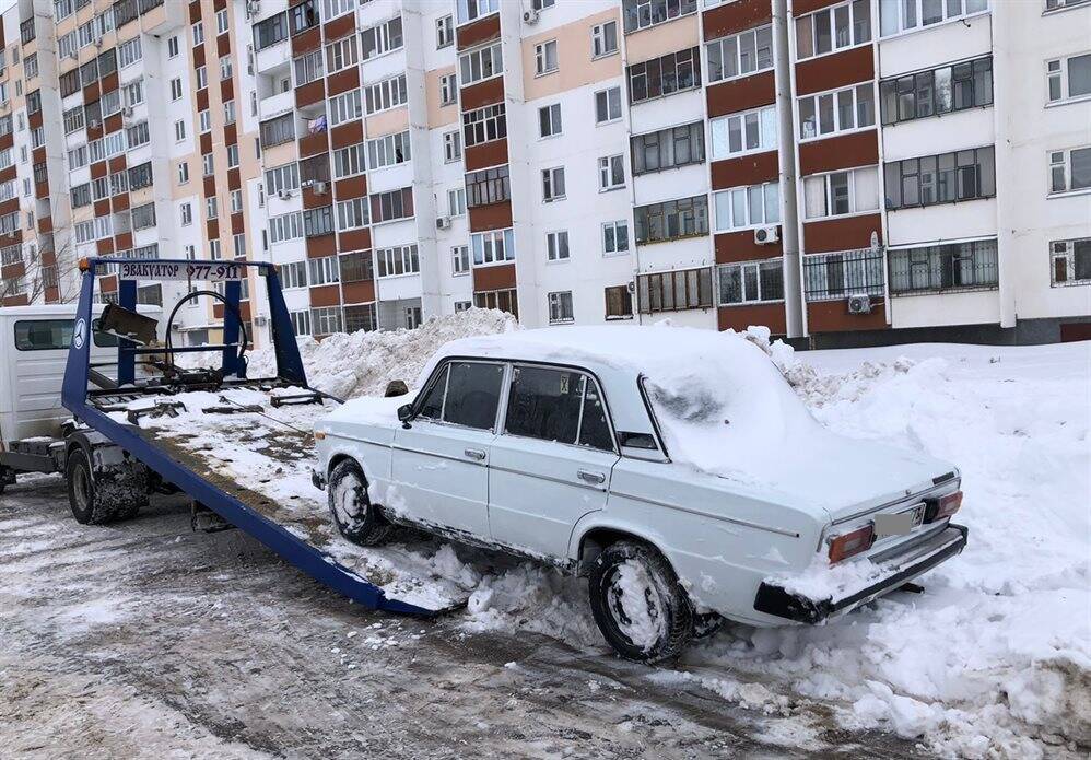 С улиц Ульяновска убирают автомобили, мешающие очистке дорог
