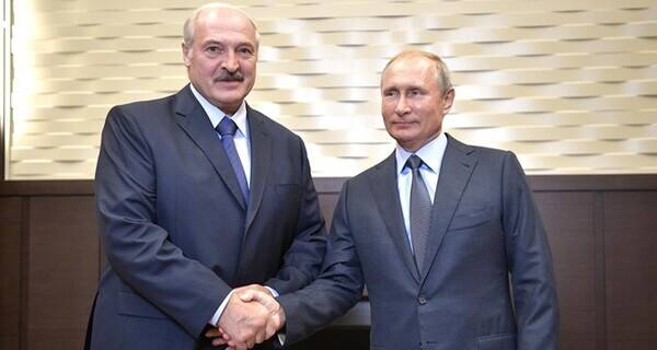 Лукашенко анонсировал "солидные" военные учения России и Беларуси невдалеке от украинских границ