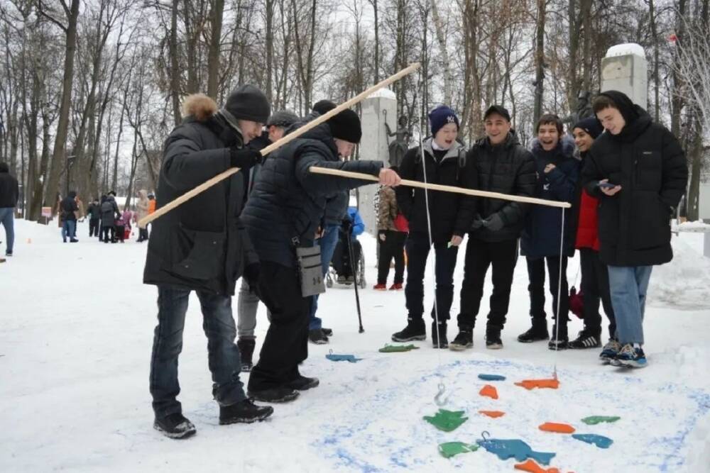 Весёлый зимний праздник подарили в Серпухове особенным людям