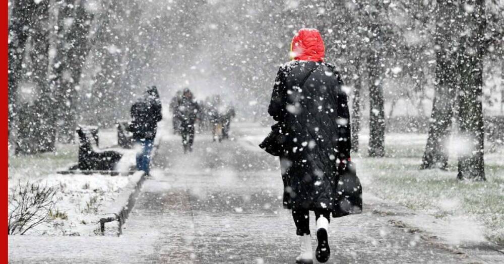 Москвичей предупредили о сильном снегопаде во время утреннего часа пик