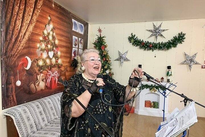 Астраханские пенсионеры подхватили праздничную музыкальную эстафету