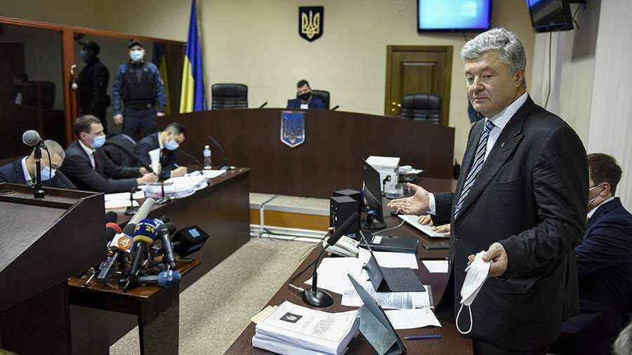 Суд Киева перенёс заседание по избранию меры пресечения Порошенко