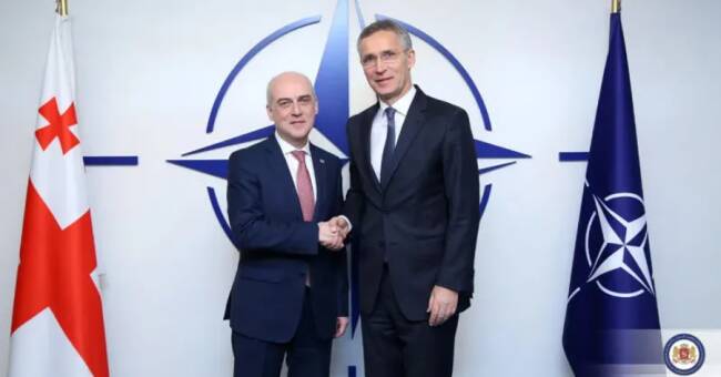 Столтенберг заверил Грузию: НАТО не пойдет на компромисс