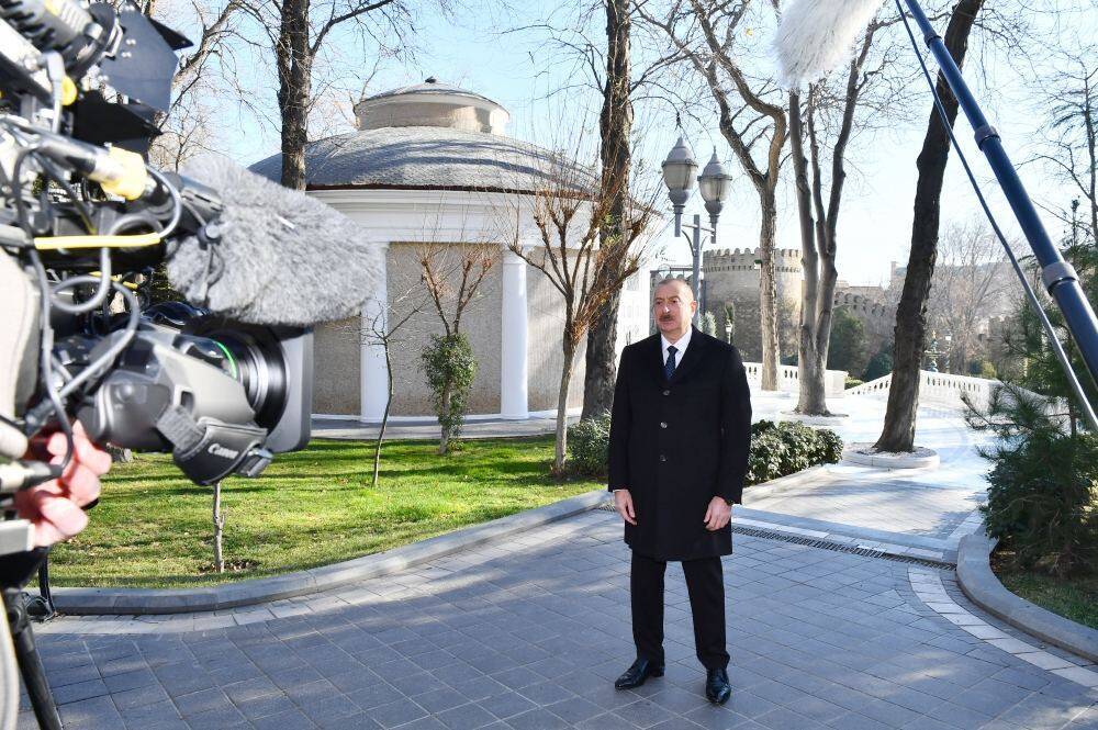 Президент Ильхам Алиев: Отправляя сотни студентов в Россию и Европу, Зейналабдин Тагиев думал о будущем
