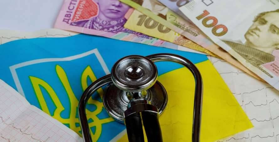 Как повысятся зарплаты у медиков в январе, разъяснил Минздрав