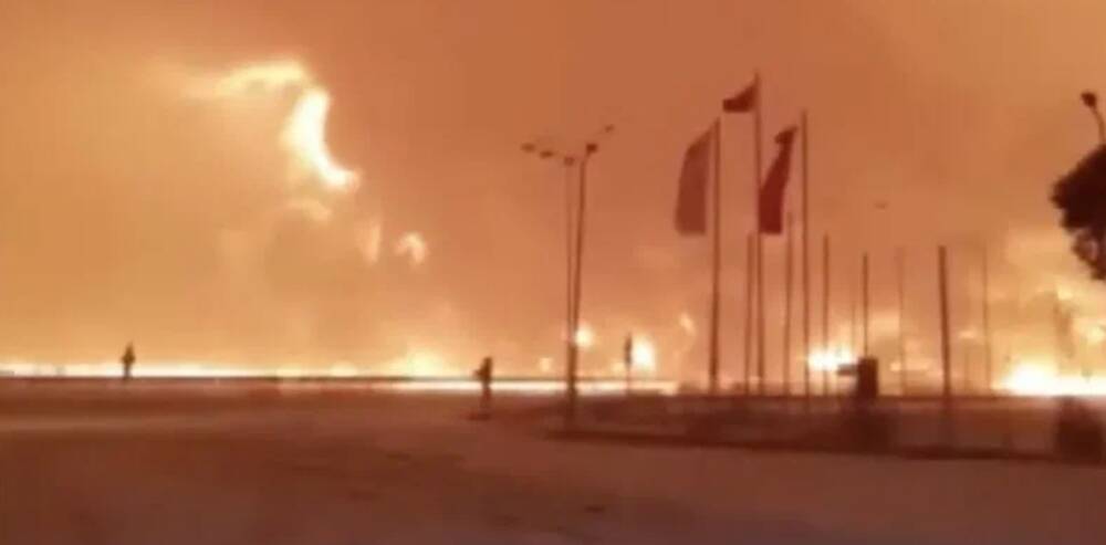 В Турции произошел мощный взрыв на ирако-турецком нефтепроводе