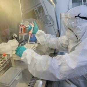 В Украине выявили более 13 тысяч случаев коронавируса