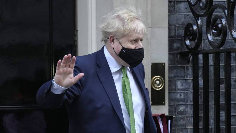 Британский премьер Джонсон отказался уходить в отставку на фоне скандала с вечеринкой
