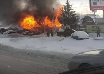 Появились подробности жуткого пожара на окраине Вологды (ВИДЕО)