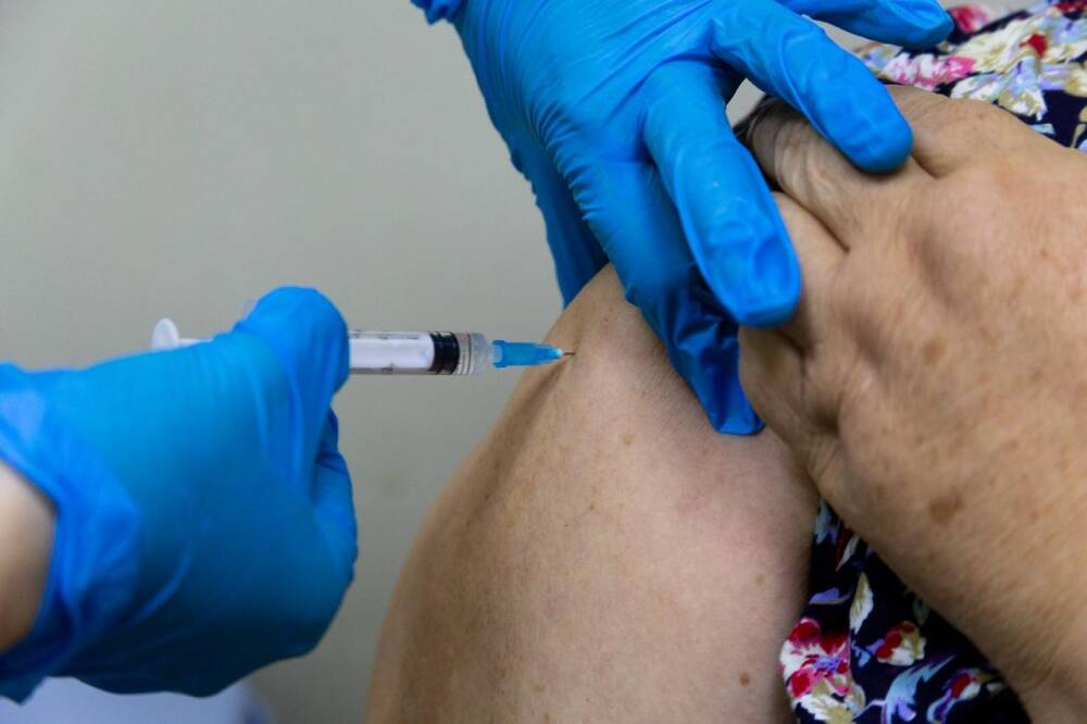 В Новосибирске 2 января возобновили работу пункты вакцинации от COVID