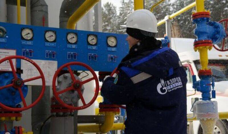 Объемы транзита российского газа в Словакию сократился почти вполовину