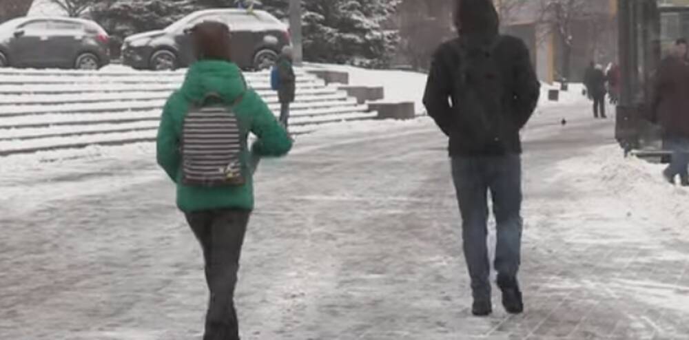 Украину накроет снегом, а на западе с дождем: прогноз погоды на 3 января