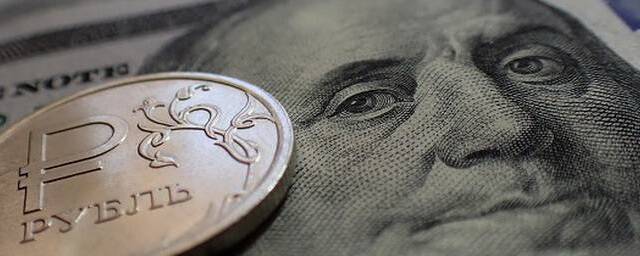 Эксперт заявил, что рубль укрепится при снижении спроса на доллар