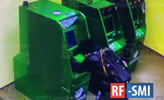 Студентка из Петербурга пыталась взорвать банкомат