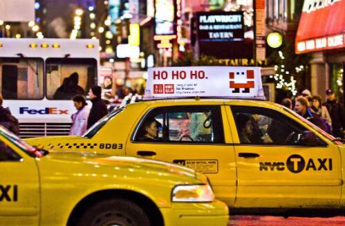 Курьез: в США женщина заплатила за поездку на такси длиной в одну милю 10 000 долларов