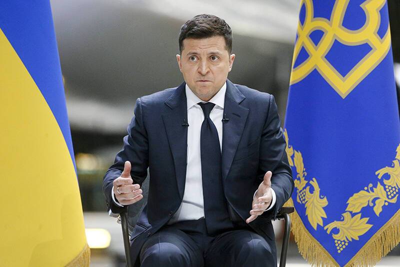 Зеленский призвал украинцев не паниковать и не скупать гречку