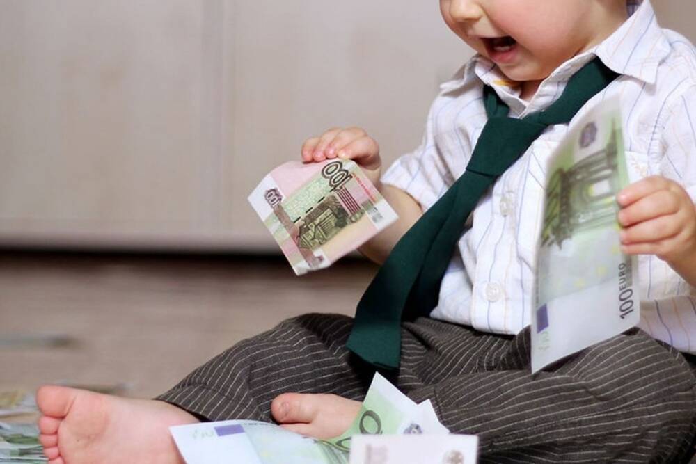 В Тверской области изменилась выплата на первого ребёнка до трёх лет