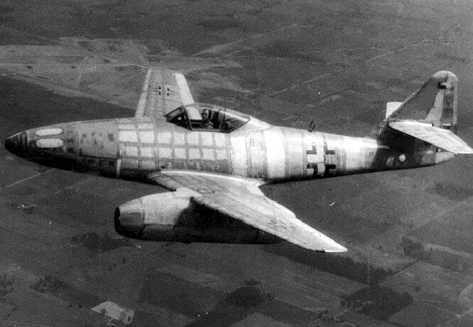 Как советским асам удавалось сбивать даже реактивные самолёты Гитлера - Русская семерка